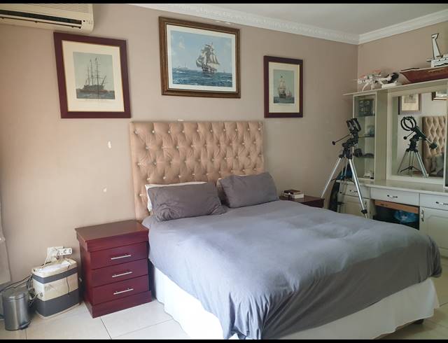 4 BEDROOM HOUSE FOR SALE IN EDGEMOUNT ESTATE